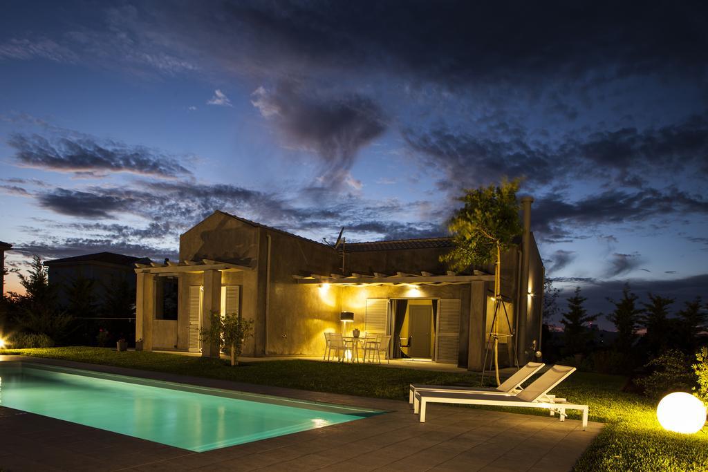 Villa Lefteris สโวโรนาตา ภายนอก รูปภาพ