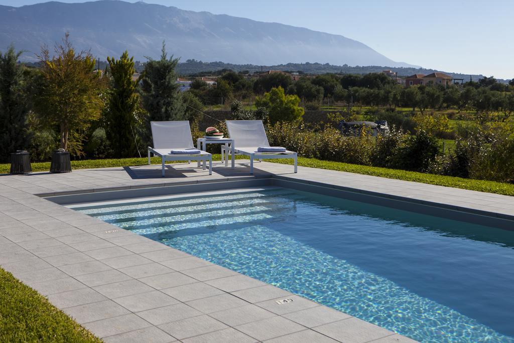 Villa Lefteris สโวโรนาตา ภายนอก รูปภาพ
