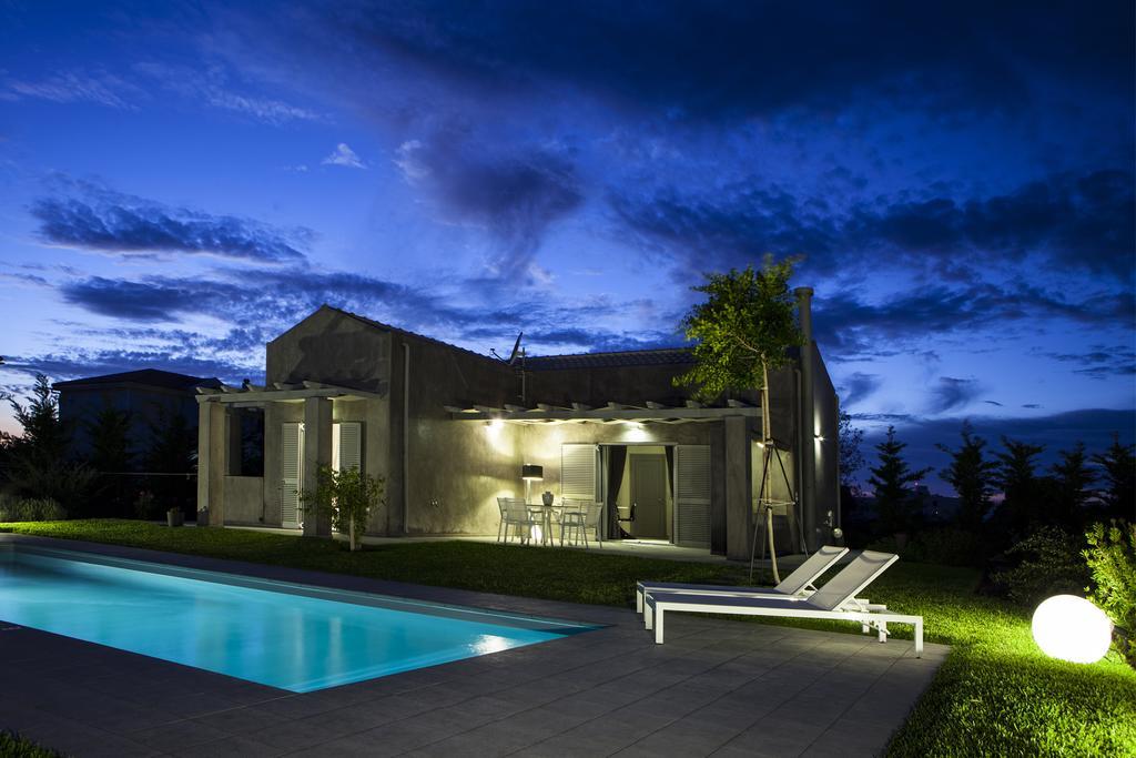 Villa Lefteris สโวโรนาตา ภายนอก รูปภาพ