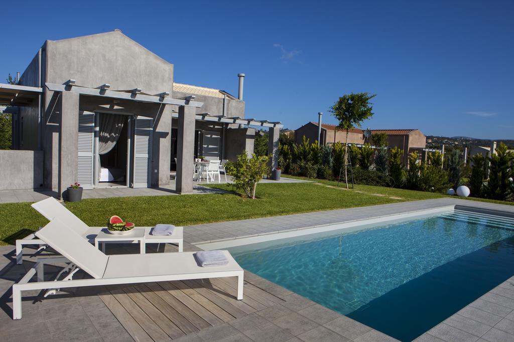Villa Lefteris สโวโรนาตา ภายนอก รูปภาพ